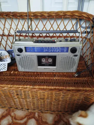 Radio Cassette Sanyo Boombox