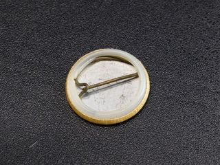 Pin chapa “Tauro”. Circa 1960.