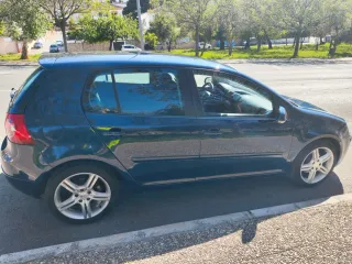 Volkswagen Golf 2004