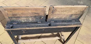 Pupitre doble antiguo madera, para restaurar.