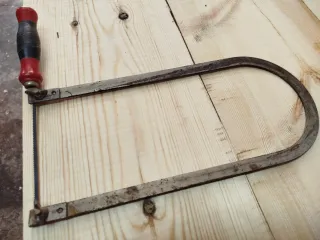 Sierra de marquetería manual