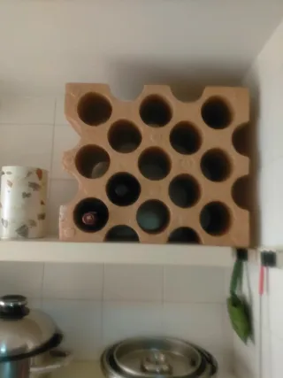 Botellero de corcho prensado