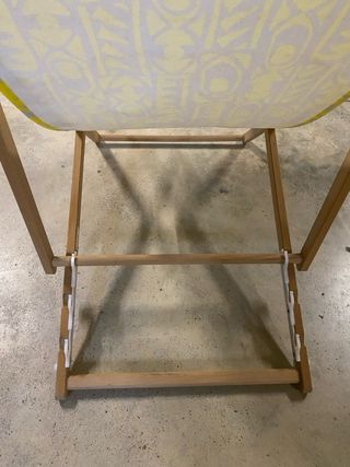 Hamaca de tela y madera