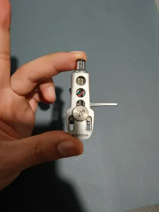 Puntine DJ Numark CC1 (2 pezzi) leggere bene