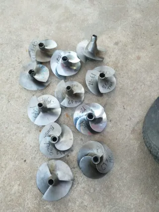 H élices Bombardier y Yamaha GTX