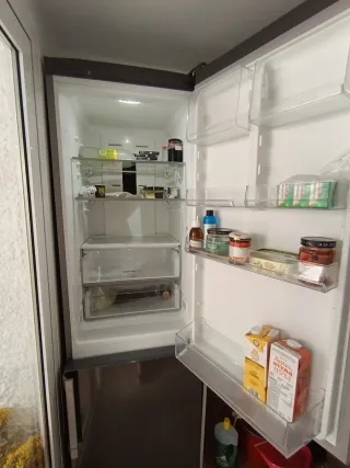 Nevera Combi Hotpoint - frigorífico y congelador