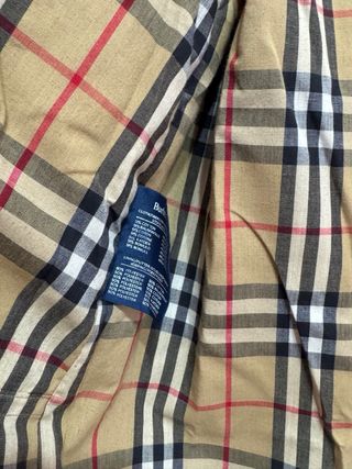 Gabardina Burberry Talla L Beige