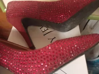Scarpe donna rosse con strass