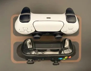 Soporte para mandos Xbox, PS5 y Meta Quest