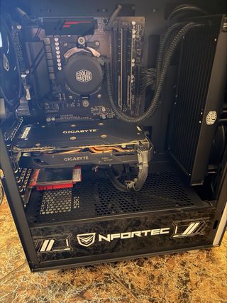 Ryzen 5 + RX 580 8GB | 16GB RAM | 120GB + 1TB