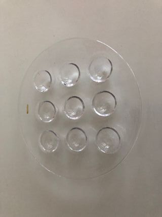 Portauova in vetro trasparente per Pasqua