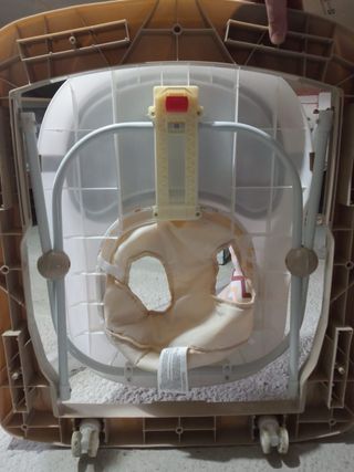 Andador bebé con juguetes