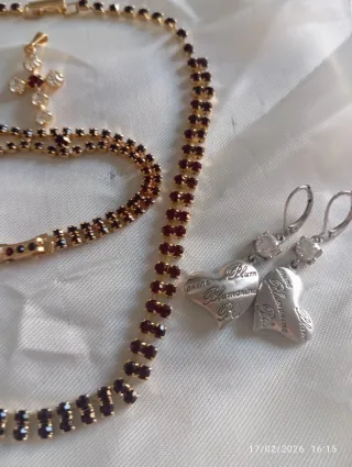 Set bigiotteria vintage oro e rosso