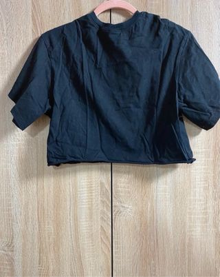 Camiseta negra corta mujer