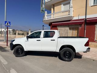 Toyota Hilux 2021