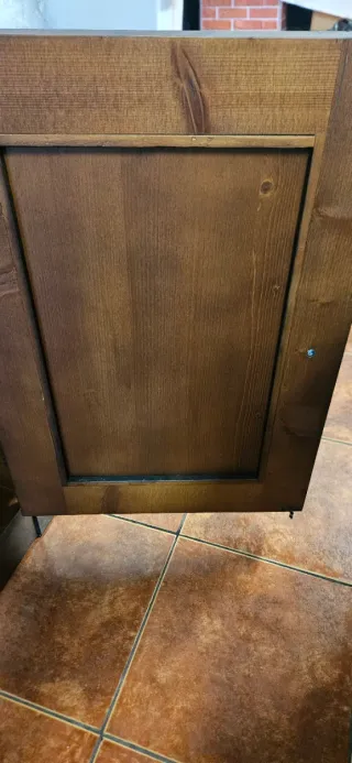 Mueble rústico de madera para comedor