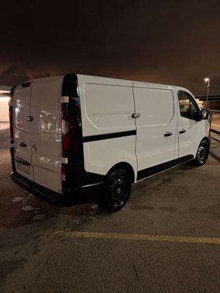 Nissan NV300 2018
