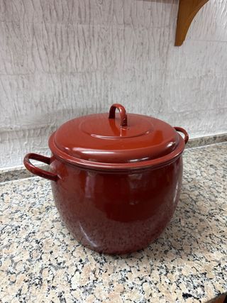 Olla grande roja