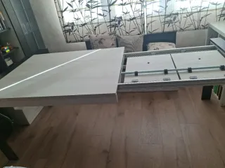 Mesa de comedor moderna extensible