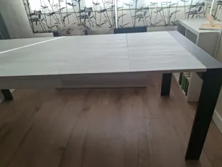 Mesa de comedor moderna extensible