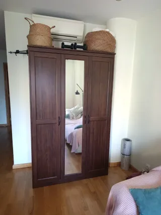 Armario de madera Ikea