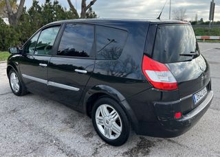 Renault Grand Scenic Pegatina C🟢