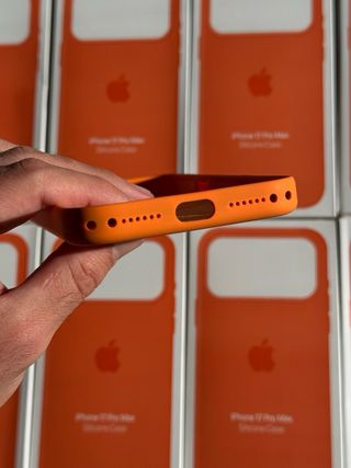 Funda iPhone 17 Pro Max Naranja Magsafe