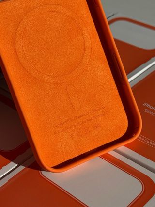 Funda iPhone 17 Pro Max Naranja Magsafe
