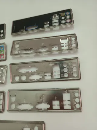 Mascherine per schede madri desktop Lotto varie