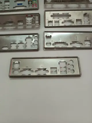 Mascherine per schede madri desktop Lotto varie