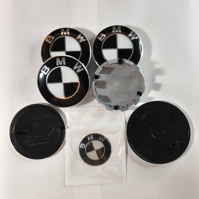 PACK 7 EMBLEMAS BMW BLANCO NEGRO - TAPABUJES BMW