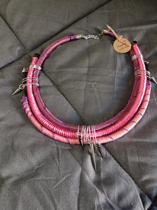 Collana tubi rosa e viola fatta a mano