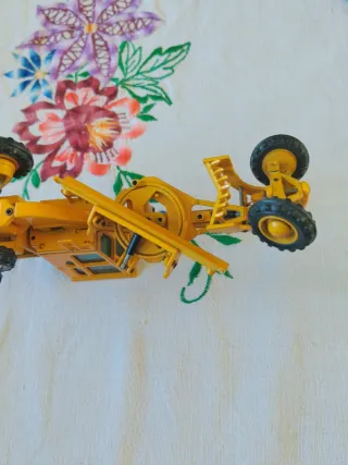 Motoniveladora Caterpillar 12G