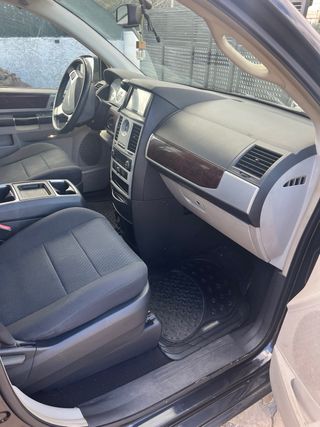 Chrysler Grand Voyager 2011
