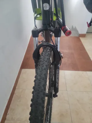 Bicicleta adulto con silla infantil