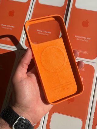 Funda iPhone 17 Pro Max Silicone Case Apple Magsaf