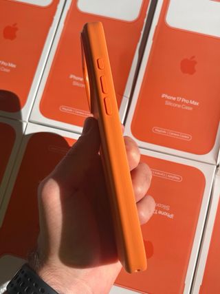 Funda iPhone 17 Pro Max Silicone Case Apple Magsaf