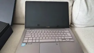Portátil Asus Zenbook Deluxe 3 UX490