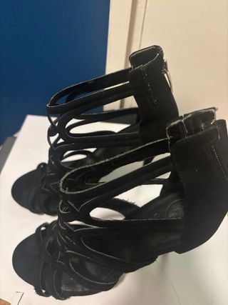 Mudanza! Sandalias Guess Tacón Aguja Negras