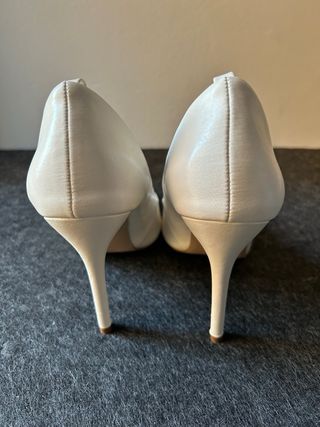 Tacones Just Fab Blancos Talla 38