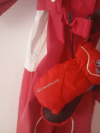 Mono de esquí rojo talla 5 años