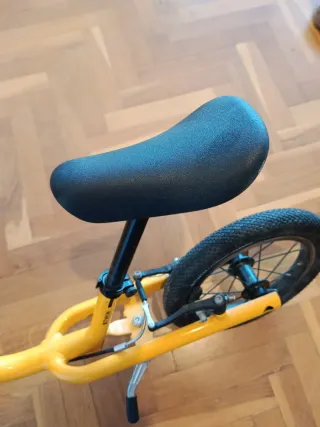 Bici sin pedales infantil amarilla