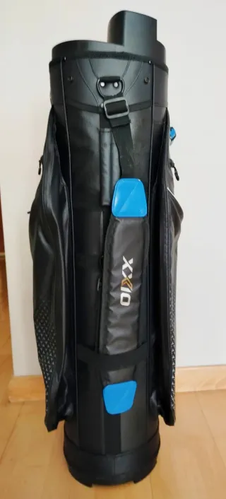 Bolsa de Golf XXIO Negra y Azul