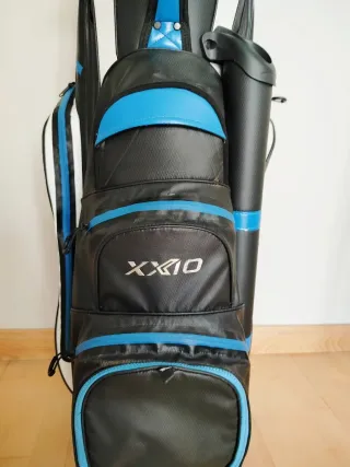 Bolsa de Golf XXIO Negra y Azul