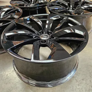 Llantas Audi RS4 RS5 8W 20” Originales