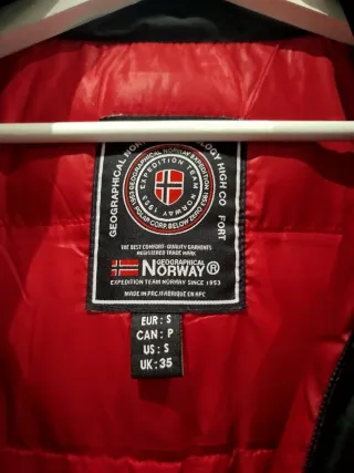 Chaqueta Norway Negra y Roja