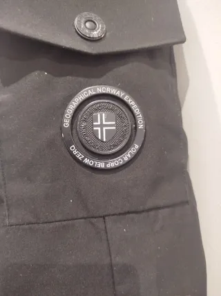 Chaqueta Norway Negra y Roja