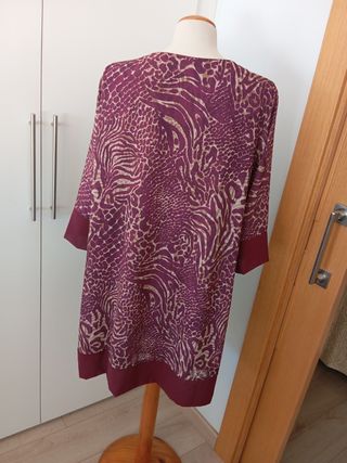 Vestido estampado granate talla XL
