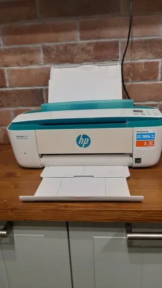 Impresora HP DeskJet 3735