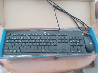 2 Teclados y Ratón HP Negros Nuevos